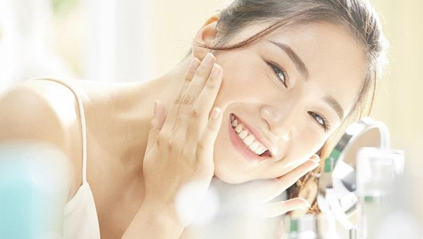 <p style="text-align: center;"><strong>Cải thiện tình trạng da</strong></p>